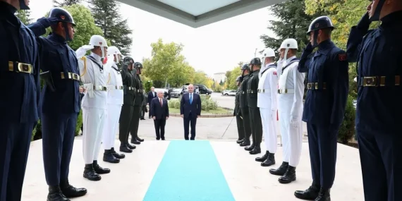 Üçlü Savunma Toplantısı Sürüyor