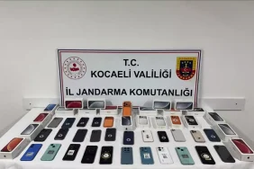 Dilovası'nda 50 Kaçak Cep Telefonu Ele Geçirildi