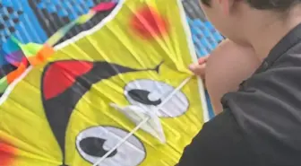 Antalya'da Uçurtma Şenliği ile Yetim Çocuklara Moral