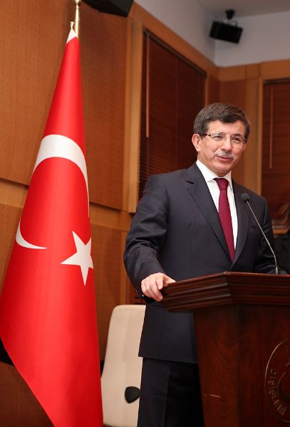 Davutoğlu ilk kez açıkladı: Saadet, DEVA, Gelecek ve Yeniden Refah birleşebilir
