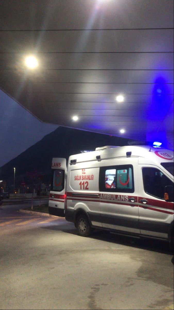 Yine bir zehirlenme vakası!zehirlenme şüphesiyle hastaneye kaldırılan 3 kardeşten 1'i öldü