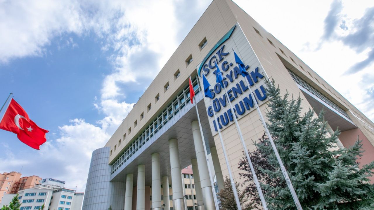 Maaşlarına umdukları artışı bulamayan emeklileri şimdide kesinti korkusu sardı