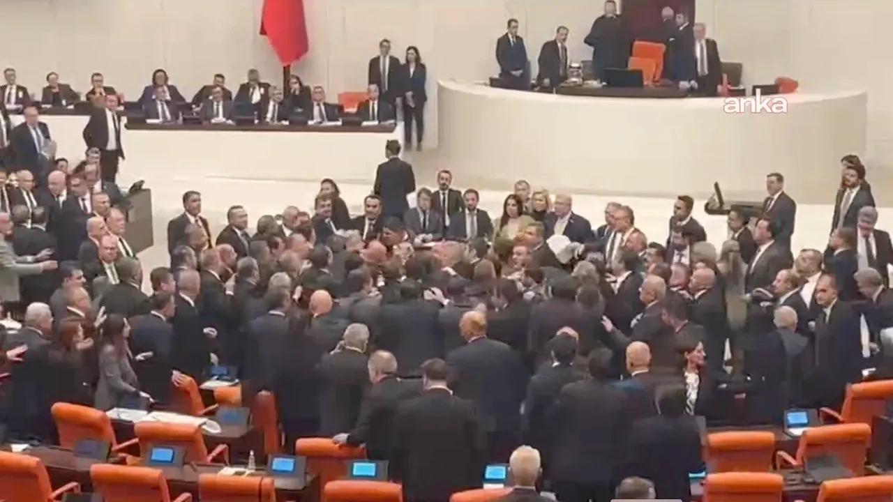 Milletvekili kavgalarını bitirecek düzenlemeler yolda! maaşlar kesilecek