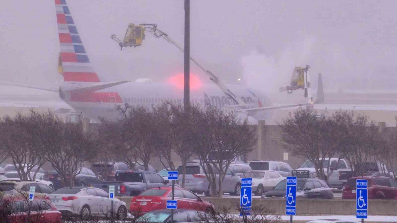 New York adeta dondu