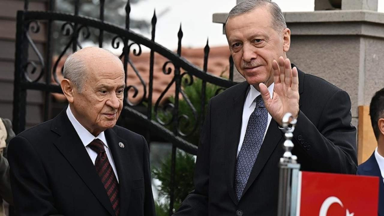 Doktor Bahçeli'den  Başkan Erdoğan'a anlamlı doğum günü hediyesi