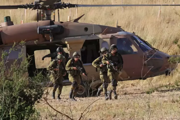 Endişelendiren gelişme! İsrail Lübnan'a havadan  indirme yaptı